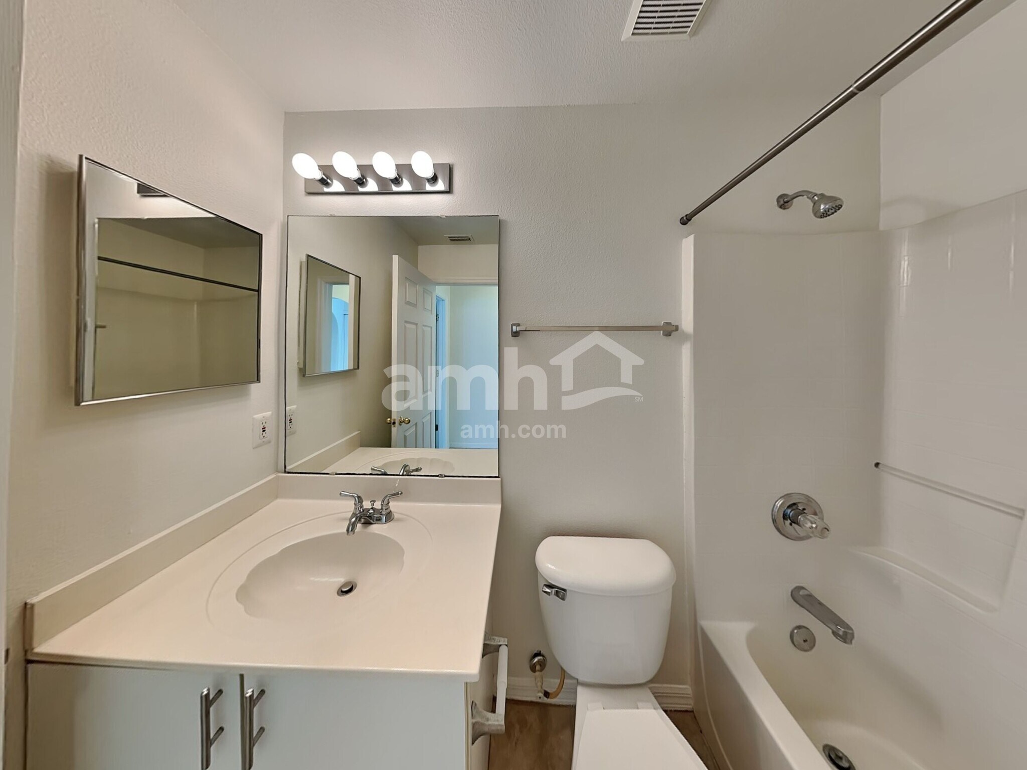 Building Photo - 9172 Upstream Ct