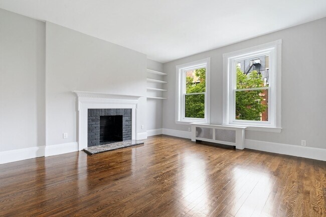 Building Photo - 330 Dartmouth St