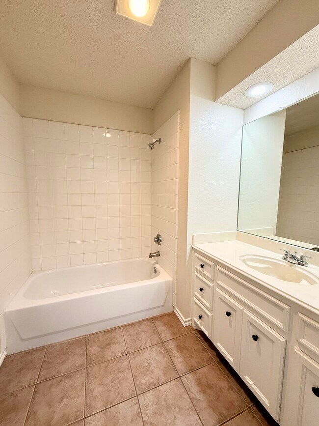 Building Photo - 1907 79th St