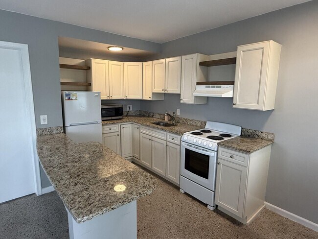 Building Photo - 1118 N H St