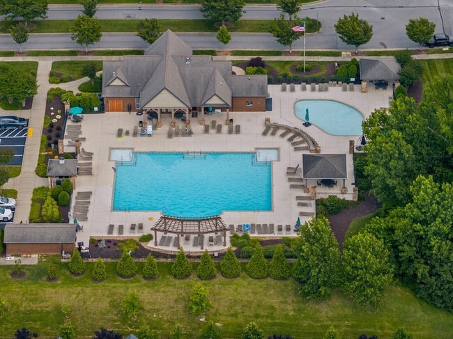 Building Photo - 1234 Riverbrook Dr