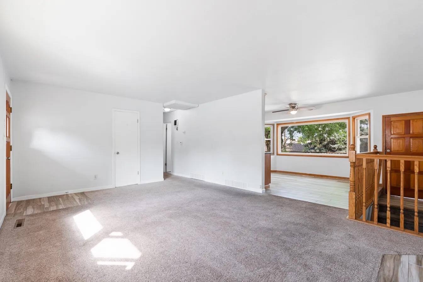 Building Photo - 408 Maplewood Dr