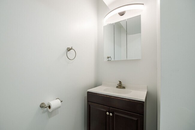 Building Photo - 6 N 18th St