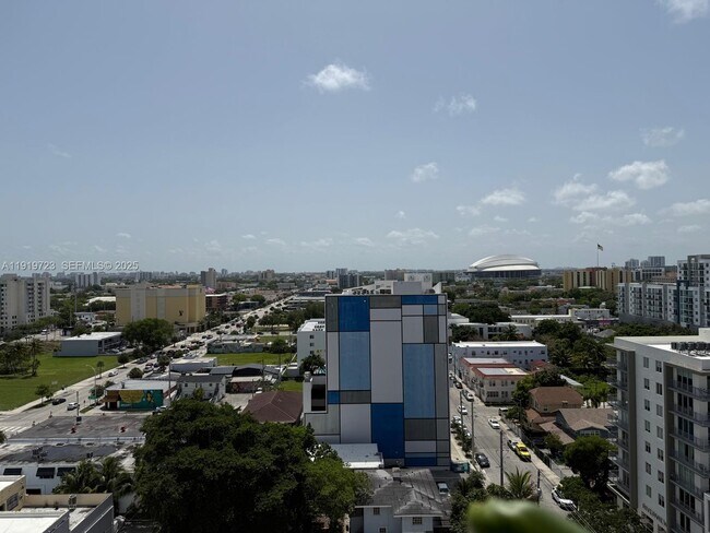 Building Photo - 36 NW 6th Ave