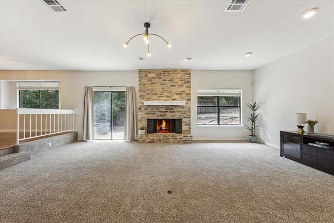 Building Photo - 3609 Peregrine Falcon Dr