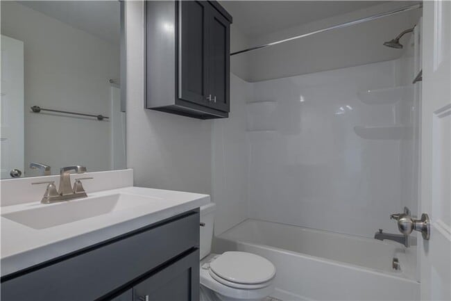 Building Photo - Three bed home in Deer Creek schools