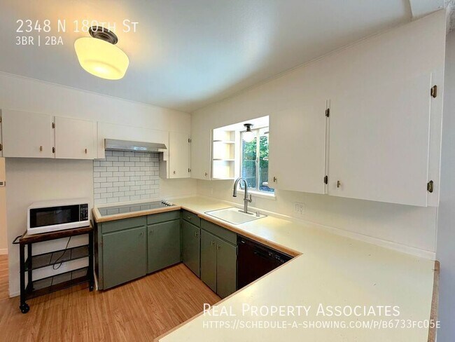 Building Photo - 2348 N 180th St