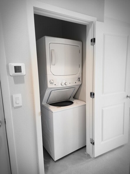 Washer and Dryer - 67856 Rio Vista Dr