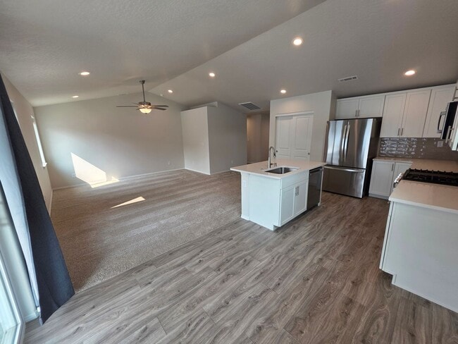Building Photo - Beautiful home in Airway Heights