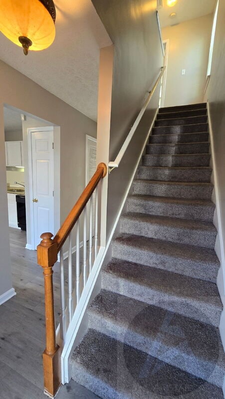 Building Photo - 1695 Barrington Overlook