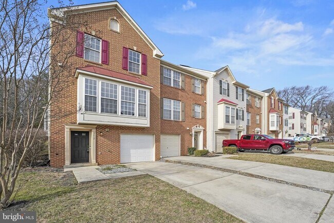 Building Photo - 4012 Meadow Trail Ln