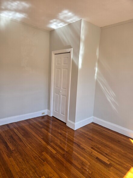 Building Photo - 1161 Commonwealth Ave