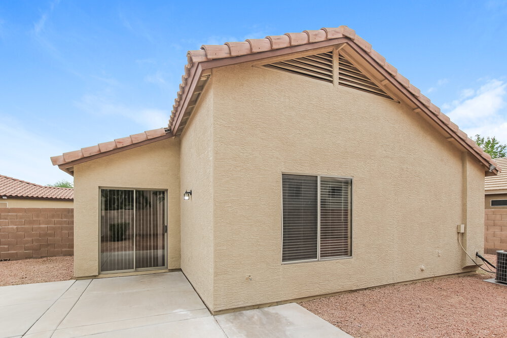 Building Photo - 11026 W Wilshire Dr