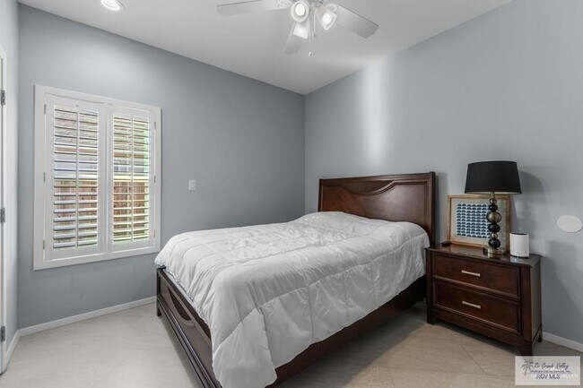 Building Photo - 32 Stone Oak Dr