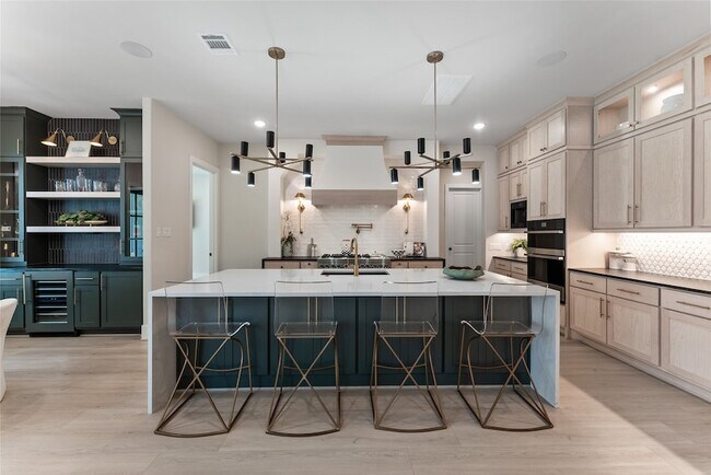 Building Photo - 2118 Bennet Ct