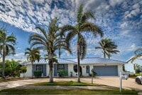 Building Photo - 2429 Aqui Esta Dr