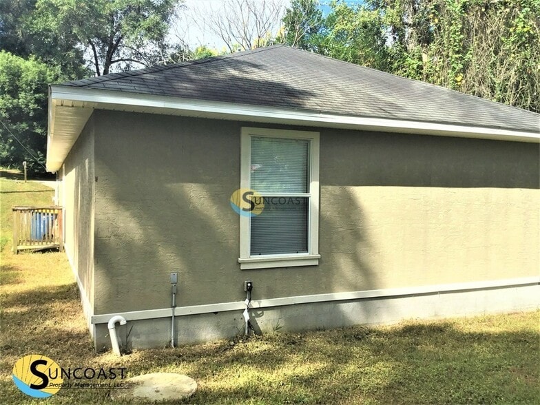 Building Photo - 481 Nitram Ave