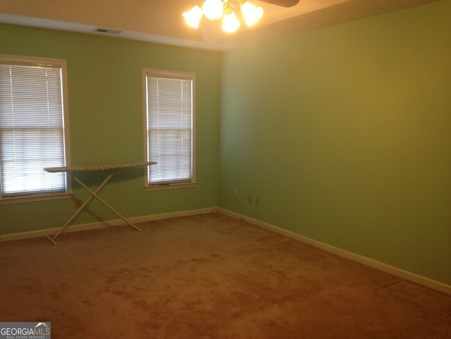 Building Photo - 109 Hickory Rd