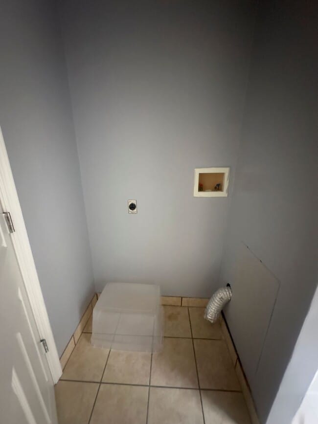 Building Photo - 5422 Haverford Ave