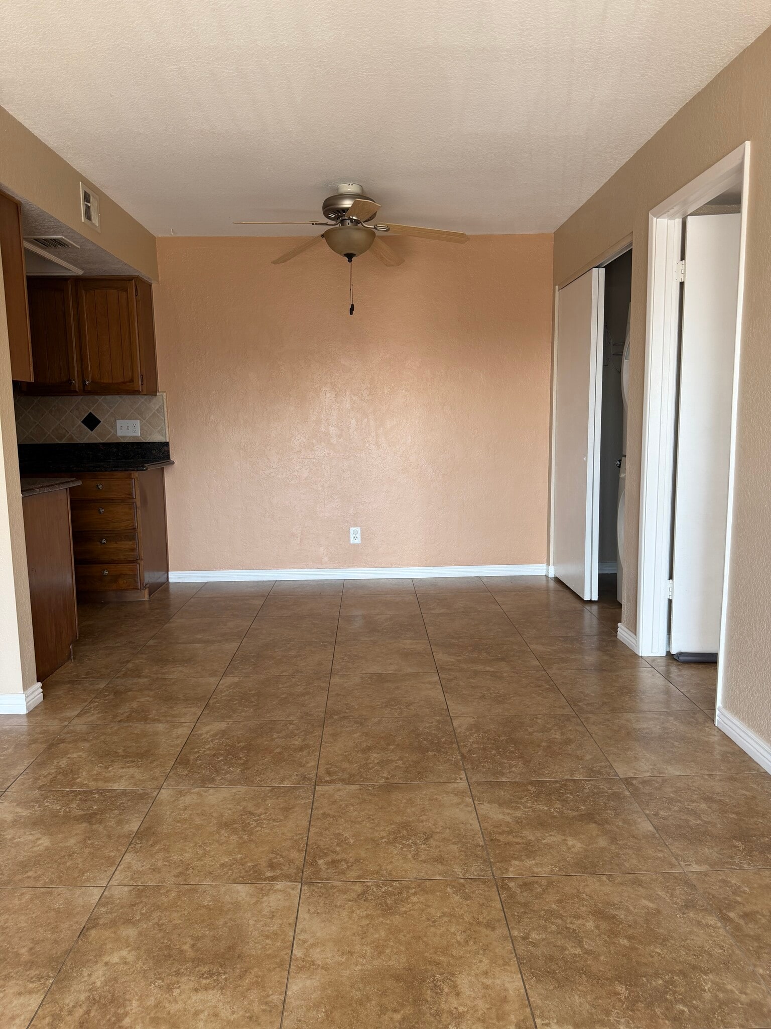 Building Photo - 16635 N Cave Creek Rd