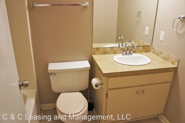 Building Photo - 6209 Cross Tie Ct