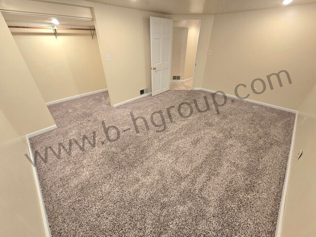 Building Photo - 5412 41st Ave