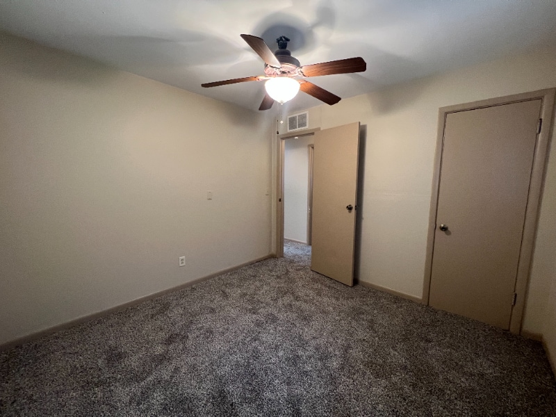 Building Photo - 631 Alexander Dr