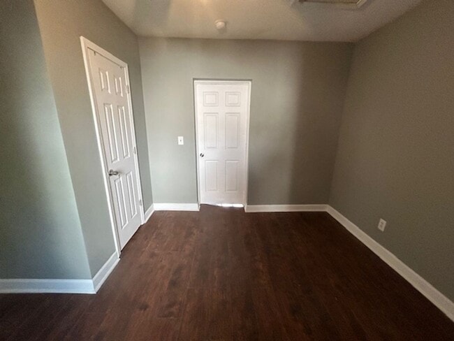 Building Photo - 3530 Beaumont Ave