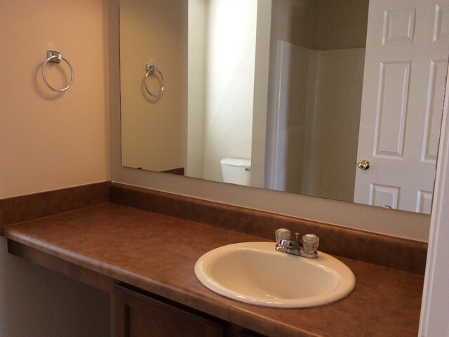 Building Photo - 1413 Softwind Dr