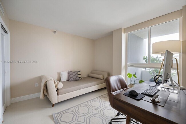 Building Photo - 3200 Collins Ave