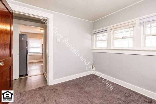 Building Photo - 2005 Bayer Ave