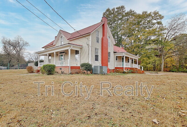 Building Photo - 115 Church Aly