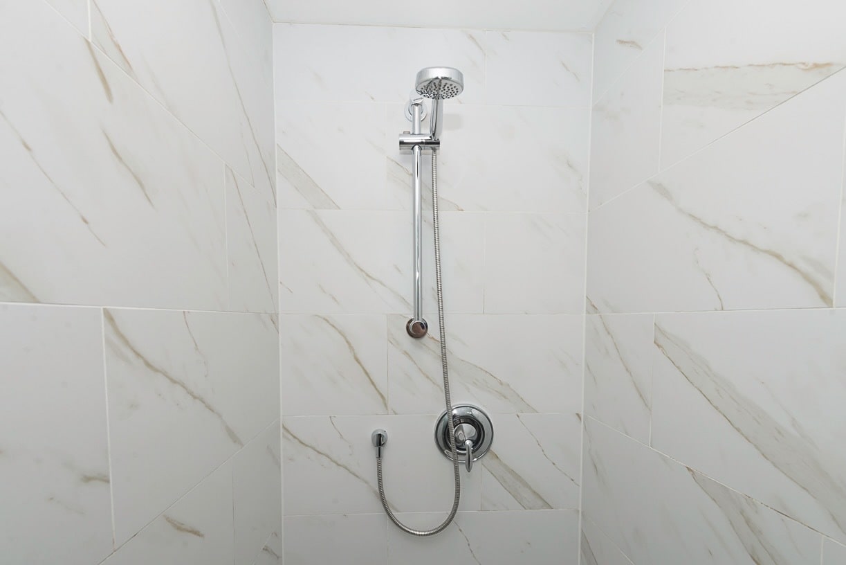 Building Photo - 3336 W Irving Park Rd