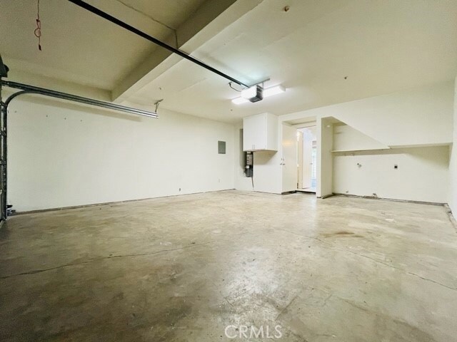Building Photo - 17181 Elm Lane