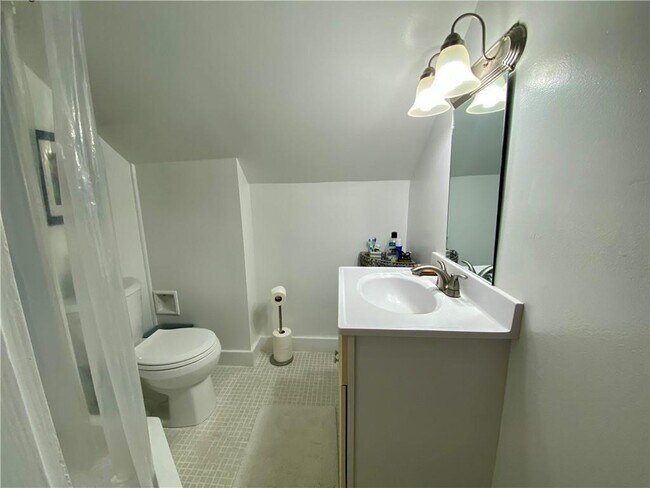 Building Photo - 30 Gould St