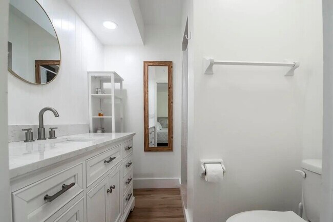 Building Photo - 106 Linda Ln