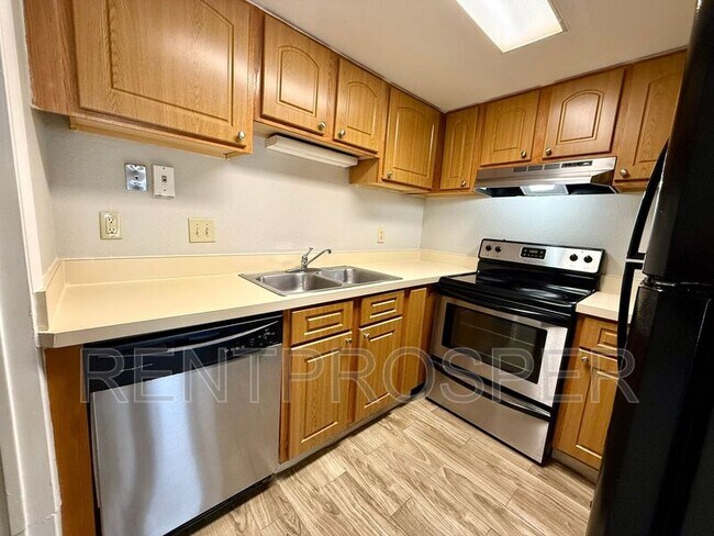 Building Photo - 4153 S Semoran Blvd