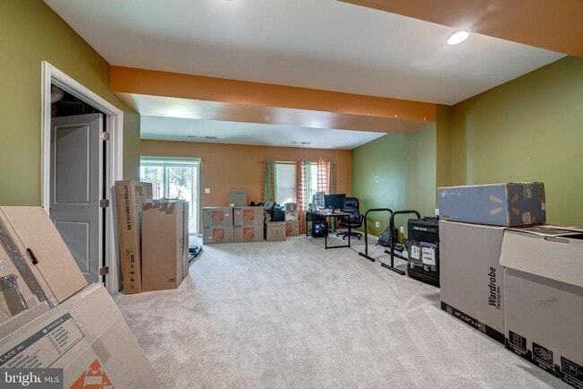 Building Photo - 25850 Clairmont Manor Square