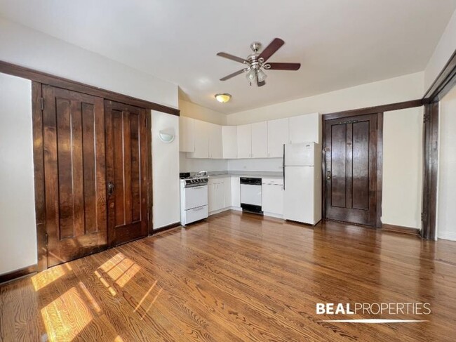 Primary Photo - 0 bedroom in CHICAGO IL 60613