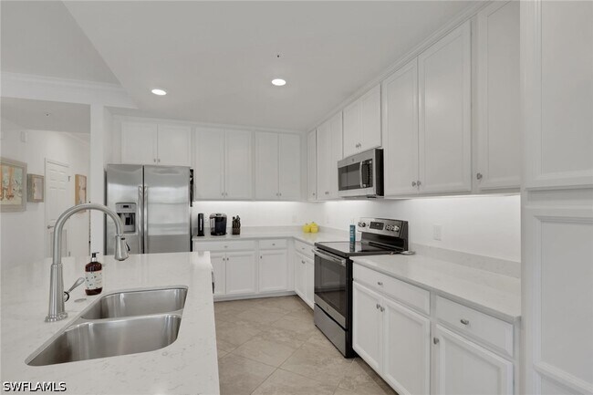 Building Photo - 9584 Trevi Ct