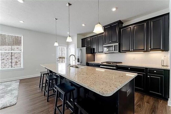 Building Photo - 191 Moyer Hill Dr