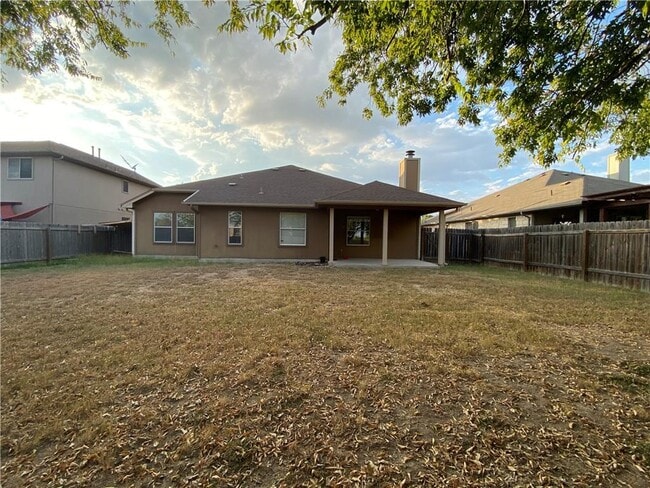 Building Photo - 1413 Haley Gray Dr