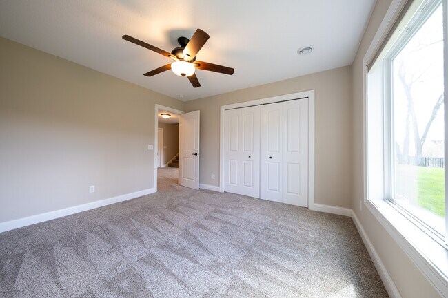 Building Photo - 9352 Wilderness Cove