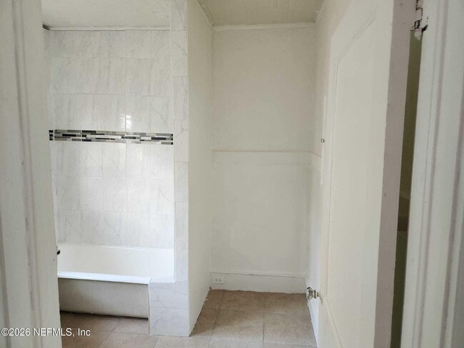 Building Photo - 2577 Haldumar Terrace
