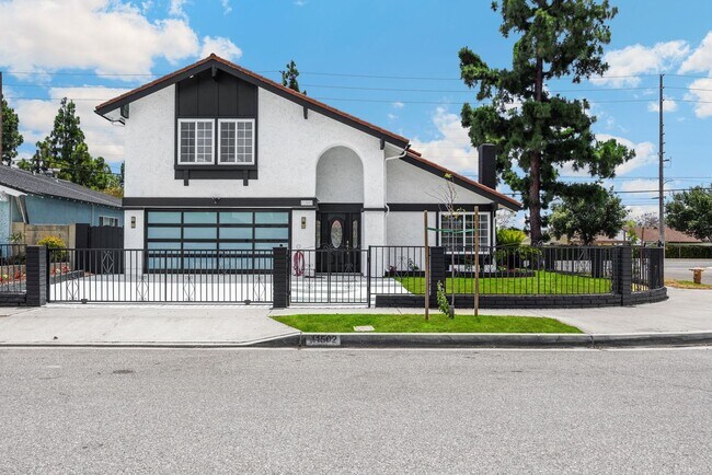 Building Photo - 11502 Bingham St