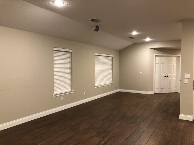 Building Photo - 6315 Canyon Rock Way