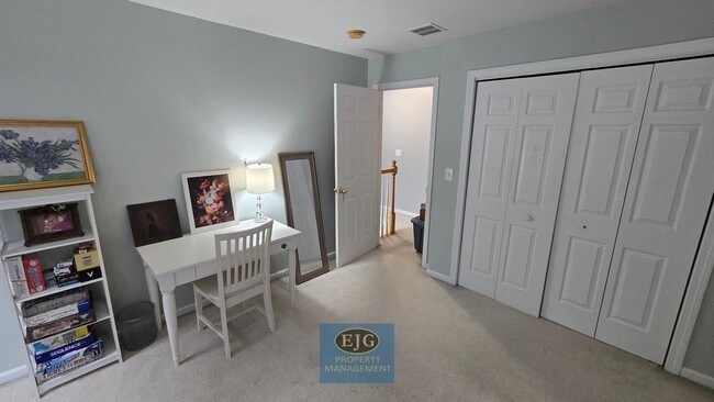 Building Photo - 126 Pinecrest Rd