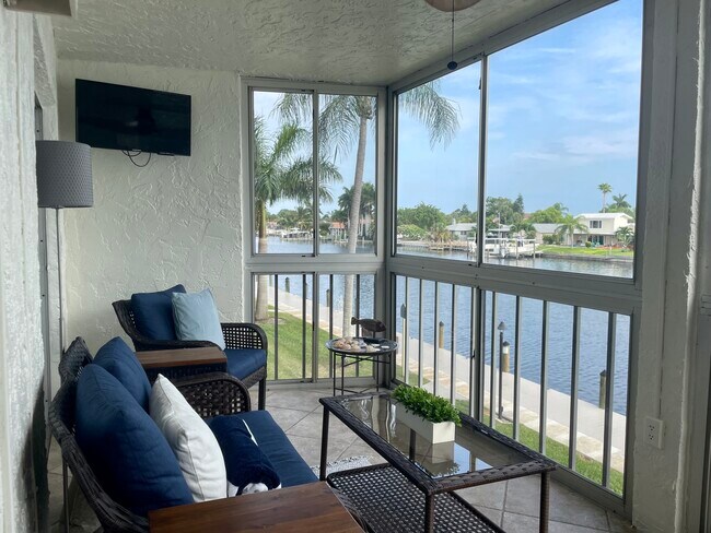 Building Photo - 4902 38th Way S