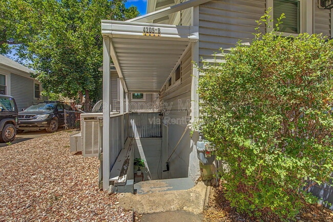 Building Photo - 4205 S Lincoln St