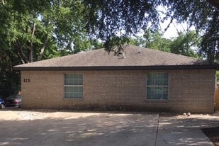 Building Photo - 113 W 13th Ave